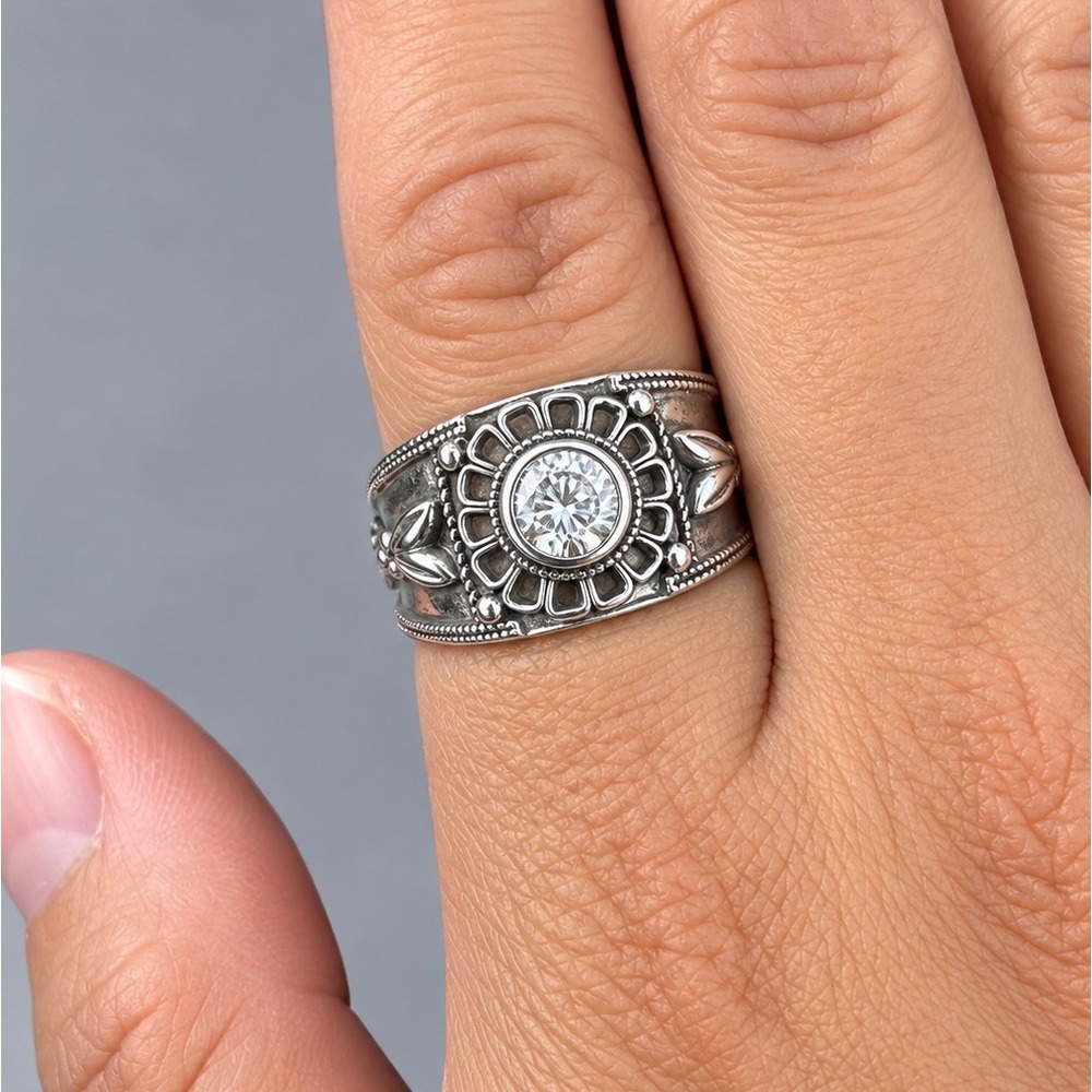 Sterling Silver Clear Stone Statement Ring Size 8 Wide Band Floral Boho Vintage